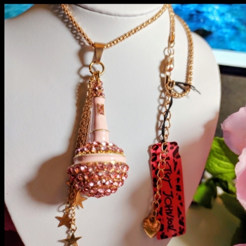 "NEW VINTAGE" Betsey Johnson Pink & Gold Plated Microphone Necklace